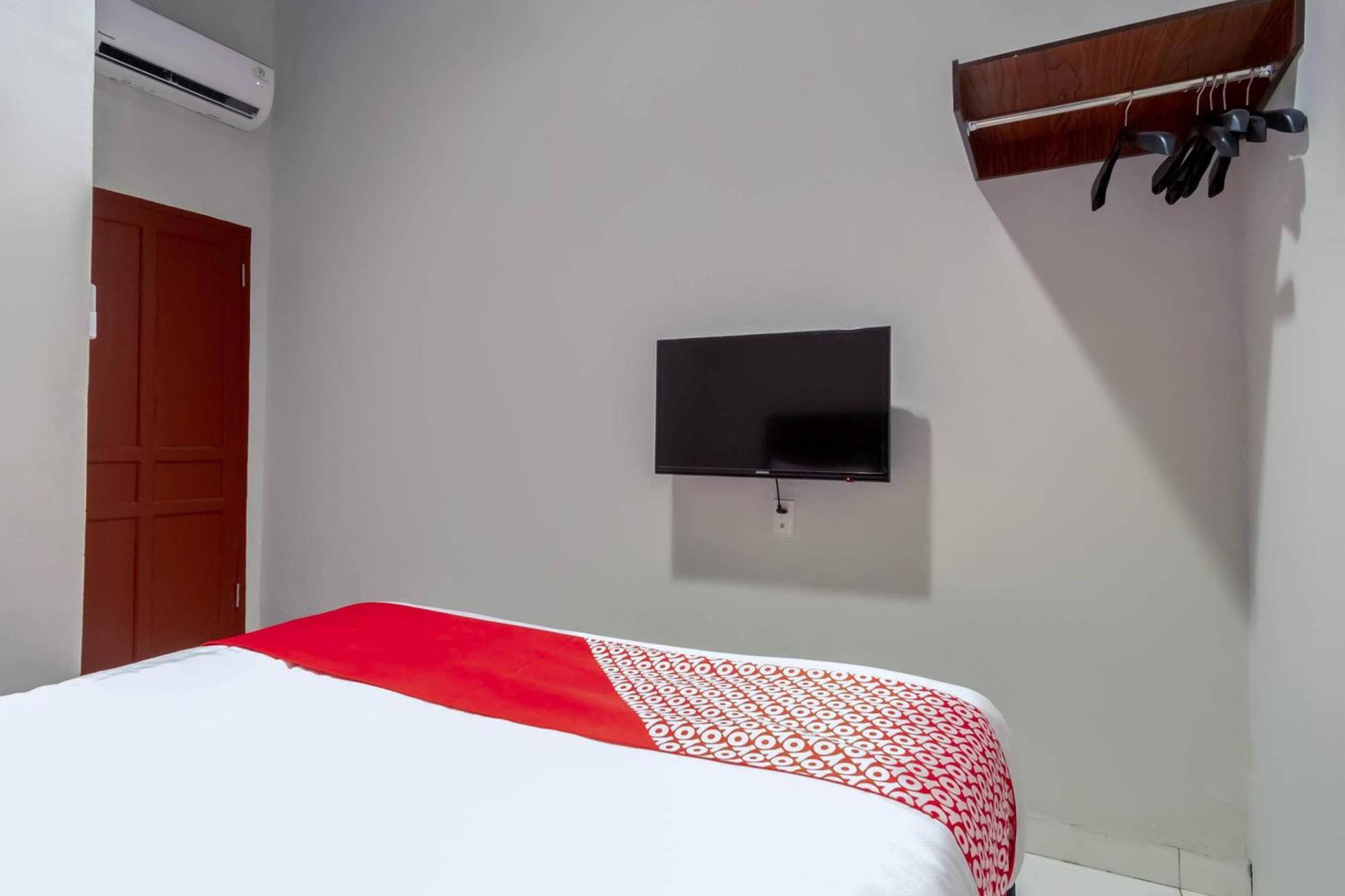 Super Oyo 2345 Homestay Jaya Медан Экстерьер фото